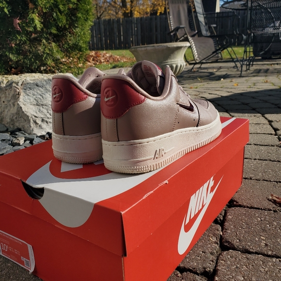 Shoes - Picture 5 of 6